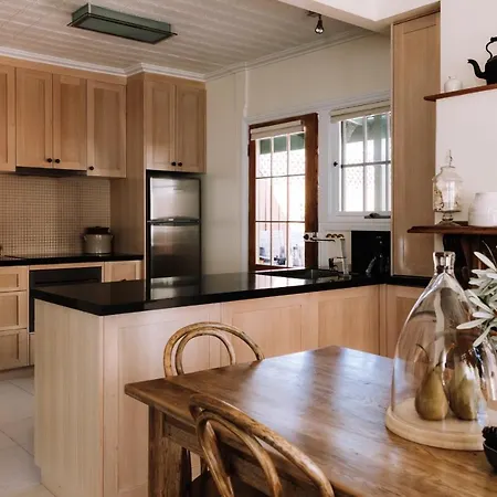 Ned Kelly'S Marlo Cottage - In The Best Beechworth Location Exterior photo